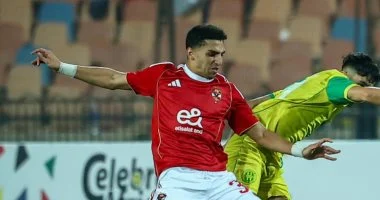 توروب يعيد كوكا لوسط الأهلي استعدادًا لمواجهة الجيش الملكي في دوري أبطال إفريقيا