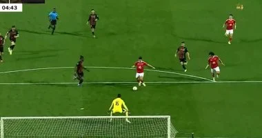 الأهلي والجيش الملكي.. 30 دقيقة أولى بلا أهداف وفرص خطيرة تتصدى لها حراسة الجيش