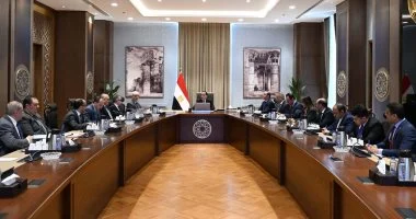 رئيس الوزراء يستعرض أولويات المرحلة المقبلة في الاقتصاد