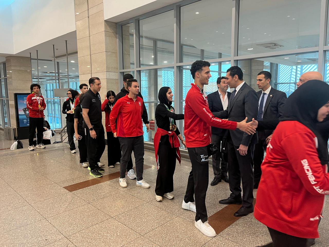 وزير الرياضة يستقبل أبطال مصر في بطولة أفريقيا للسلاح 1 وزير الرياضة يستقبل أبطال مصر في بطولة أفريقيا للسلاح