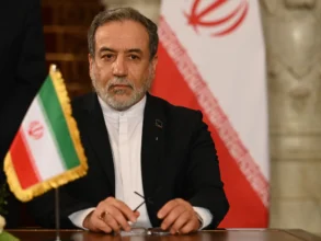 إيران تحذر أمريكا: سنرد بقوة على أي عدوان