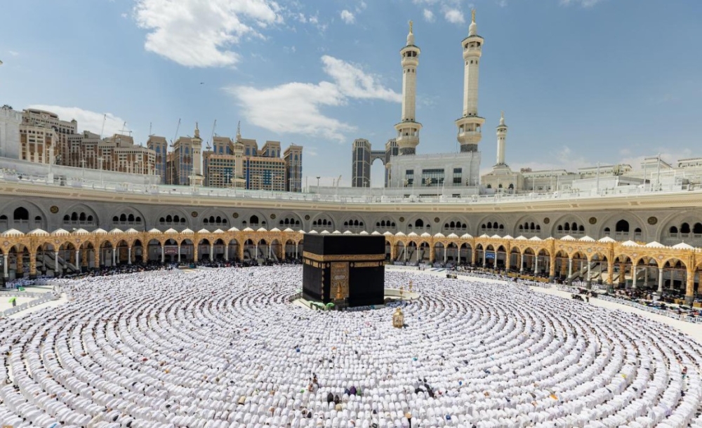 المسجد الحرام يمتلئ بالمصلين في الجمعة الثانية من رمضان 1 المسجد الحرام يمتلئ بالمصلين في الجمعة الثانية من رمضان