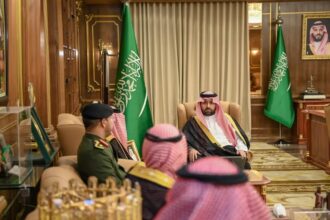 أمير جازان يدشّن صندوق تراحم الوقفي لدعم السجناء وأسرهم 2 أمير جازان يدشّن صندوق تراحم الوقفي لدعم السجناء وأسرهم