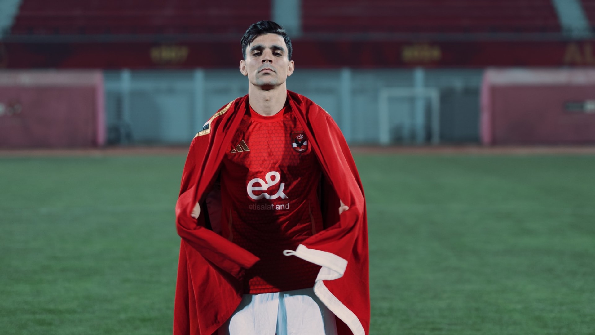 الأهلي يستقر على الشحات وبن شرقي في الجناحين أمام الجونة