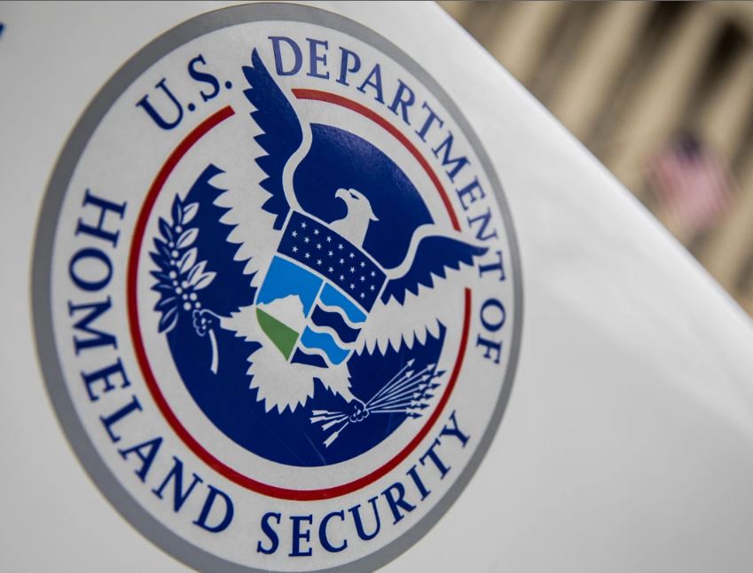 وزارة الأمن الداخلي الأمريكية تطلب معلومات عن منتقدي إدارة الهجرة والجمارك