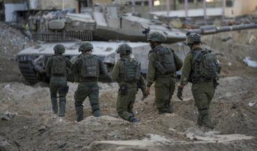 الاحتلال الإسرائيلي يواصل العدوان على الفلسطينيين في الضفة الغربية وقطاع غزة