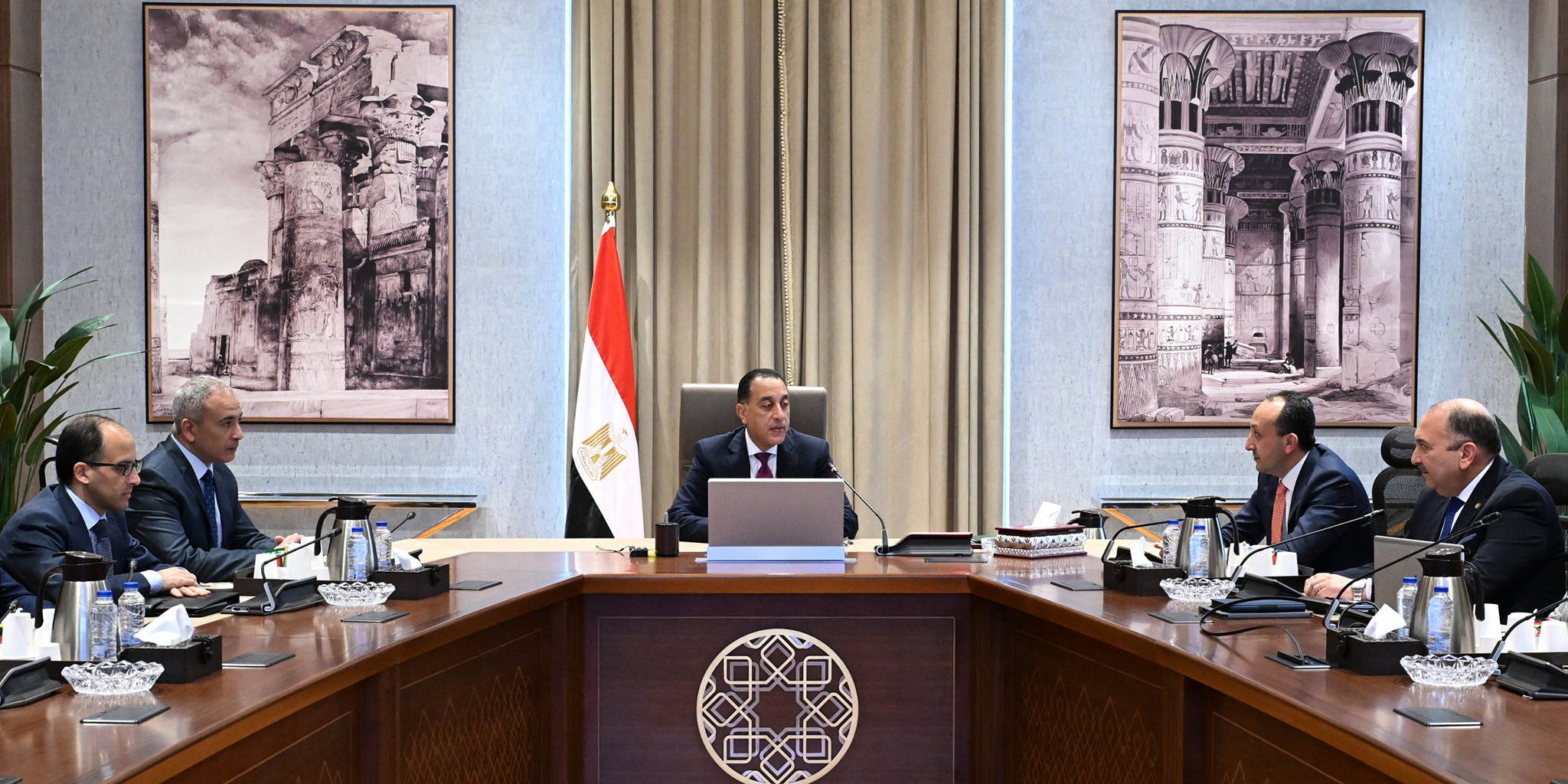 حكومة مدبولي تحل 1.5 مليون شكوى في 2025 وقفزة بنسبة 17% في ثقة المواطنين