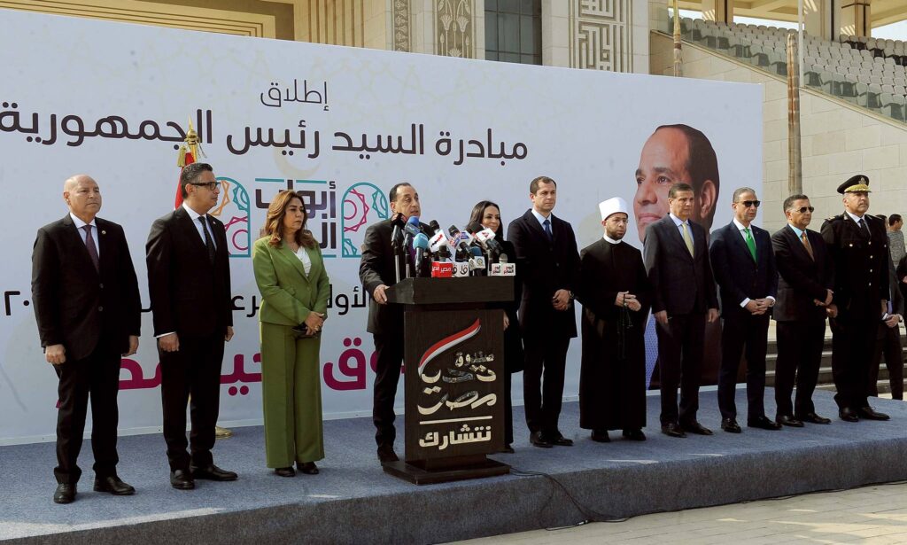 مدبولي أثناء إطلاق «أبواب الخير» ويؤكد: الإطعام حماية اجتماعية والشراكة قوة وطنية