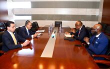 وزير الخارجية يلتقي نظيره الغاني لتعزيز التعاون الثنائي والقاري