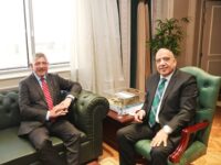 مصر والدانمارك تبحثان تعزيز التعاون في مجال الطاقة المتجددة وجذب الاستثمارات