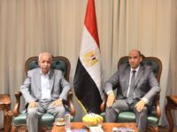 وزير العمل يلتقي قيادات الاتحاد العام لنقابات عمال مصر لتعزيز الشراكة ودعم العمال