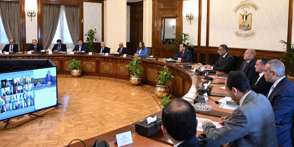 المحافظون الجدد في "ميدان الاختبار".. مدبولي يرسخ مدرسة "الإدارة بالنتائج" ويضع الأمن الغذائي والأسواق على رأس الأولويات