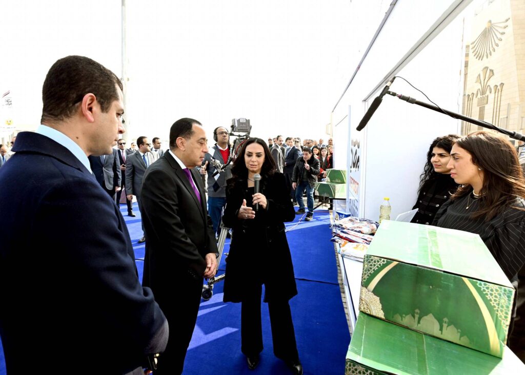 مدبولي أثناء إطلاق «أبواب الخير» ويؤكد: الإطعام حماية اجتماعية والشراكة قوة وطنية