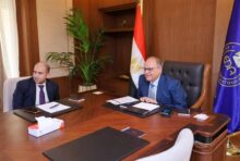 رئيس هيئة الدواء يبحث مع نظيره الإيفواري تعزيز التعاون لنفاذ الأدوية المصرية إلى أفريقيا