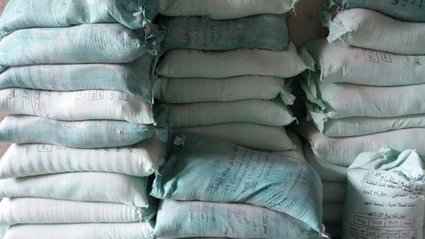 الداخلية تضبط أطنان دقيق مدعم قبل بيعها في السوق السوداء 1 الداخلية تضبط أطنان دقيق مدعم قبل بيعها في السوق السوداء
