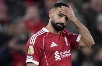 حسام حسن يعزي محمد صلاح في وفاة جده