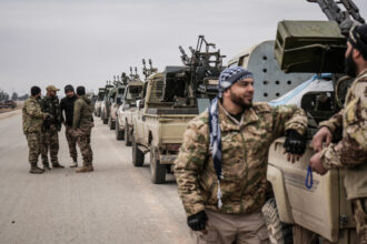 الجيش السوري يستعيد قاعدة الشدادي العسكرية في الحسكة بعد تنسيق مع واشنطن