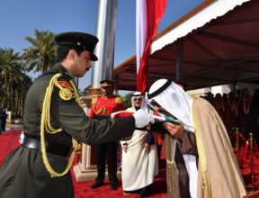 أمير الكويت يرفع العلم: انطلاقة احتفالات العيد الوطني والتحرير 5 أمير الكويت يرفع العلم: انطلاقة احتفالات العيد الوطني والتحرير