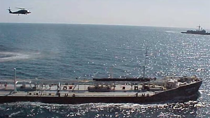 إيران تنفي صلتها بالناقلات الثلاث المحتجزة في الهند وسط تحقيقات حول خرق العقوبات الأمريكية