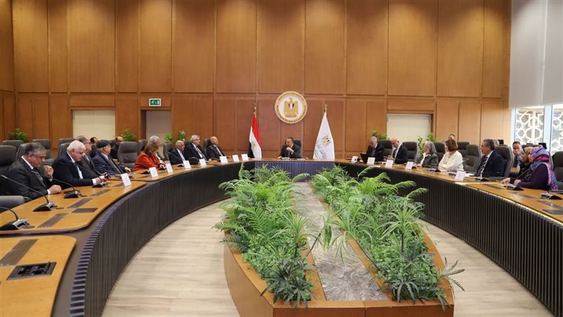 جامعة عين شمس الأهلية تعقد أول اجتماع لمجلس الأمناء بحضور قيادات وطنية وأكاديمية 1 جامعة عين شمس الأهلية تعقد أول اجتماع لمجلس الأمناء بحضور قيادات وطنية وأكاديمية