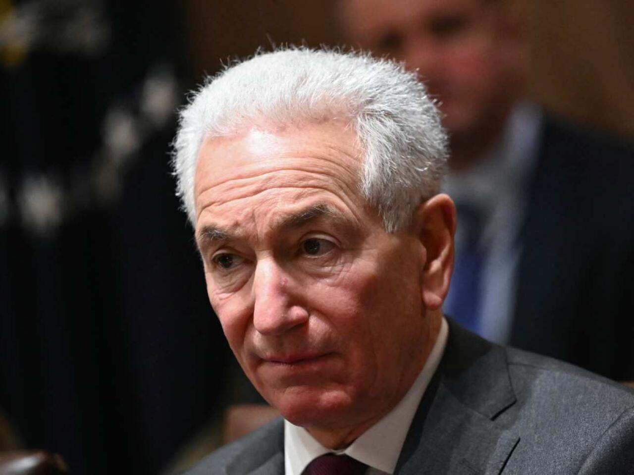 فرنسا تعاقب السفير الأمريكي كوشنر بمنعه من التواصل مع الحكومة