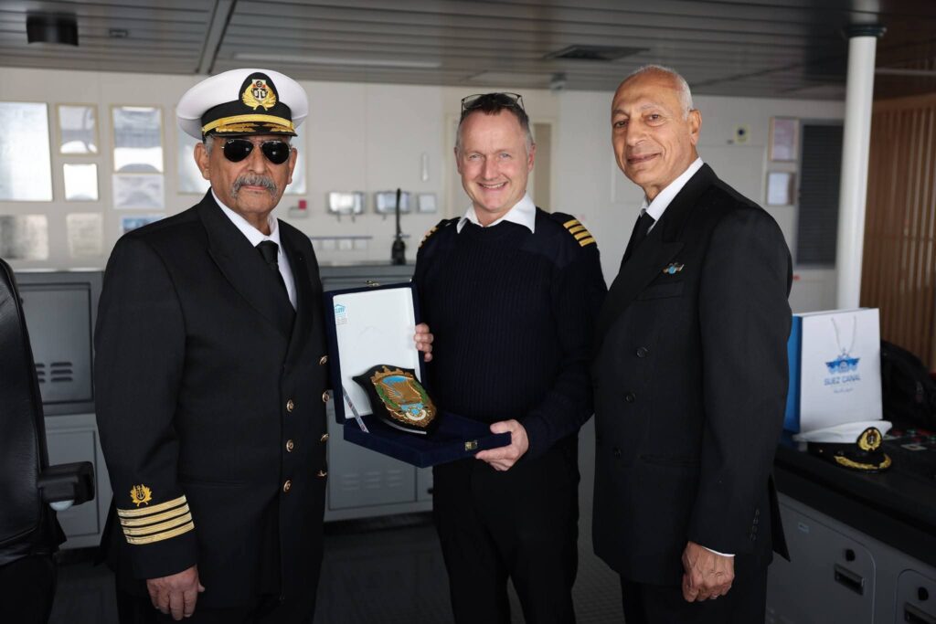 قناة السويس تشهد عبور سفينة الحاويات ASTRID MAERSK في أولى رحلاتها عبر القناة