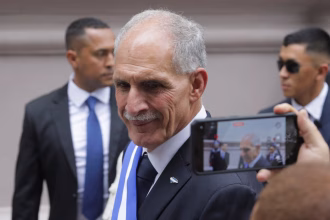 ترامب يستقبل رئيس هندوراس في مارالاجو وسط تعاون أمني واقتصادي