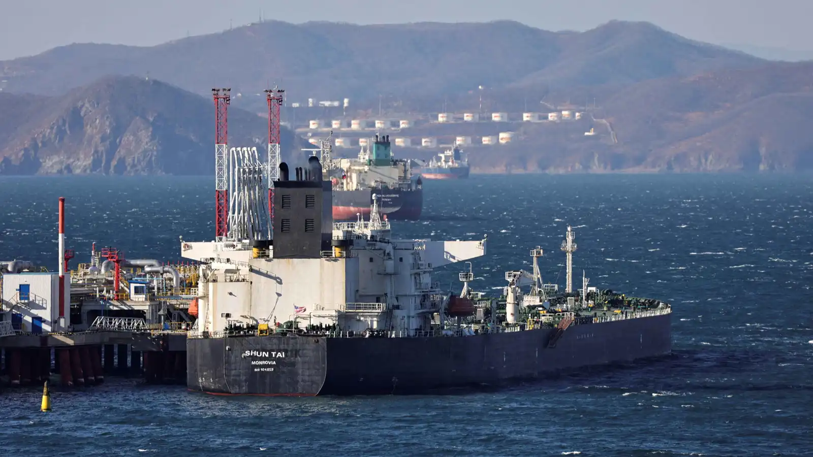 روسيا ترسل نفطًا إلى كوبا كمساعدة إنسانية وسط أزمة طاقة