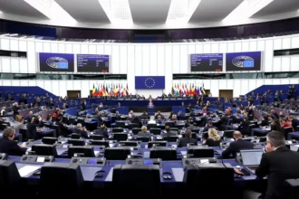 البرلمان الأوروبي يستعد لفرض حظر كامل على الصلب الروسي