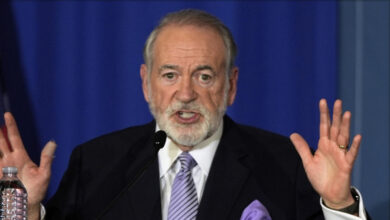 المصريين الأحرار: تصريحات السفير الأمريكي لدى إسرائيل تخرج عن مقتضيات القانون الدولي 4 المصريين الأحرار: تصريحات السفير الأمريكي لدى إسرائيل تخرج عن مقتضيات القانون الدولي