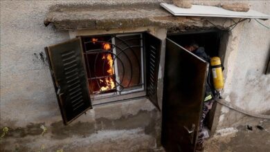 مستوطنون إسرائيليون يحرقون منزلًا في جالود جنوب نابلس