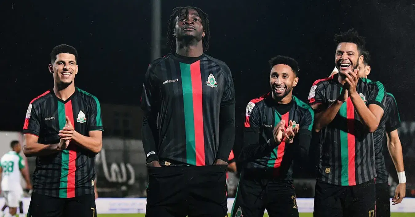 كاف يمنح الجيش الملكي مهلة للرد على تقرير أحداث مباراة الأهلي