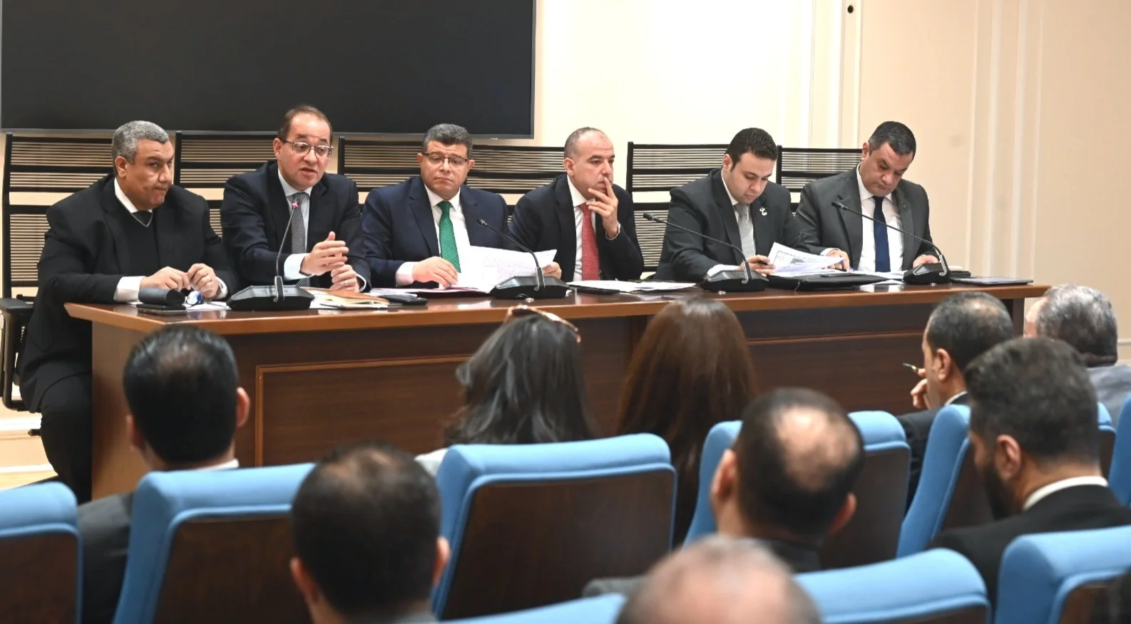 الخطة والموازنة توافق على تعديل قانون الضريبة العقارية بإعفاء 100 ألف جنيه 1 الخطة والموازنة توافق على تعديل قانون الضريبة العقارية بإعفاء 100 ألف جنيه