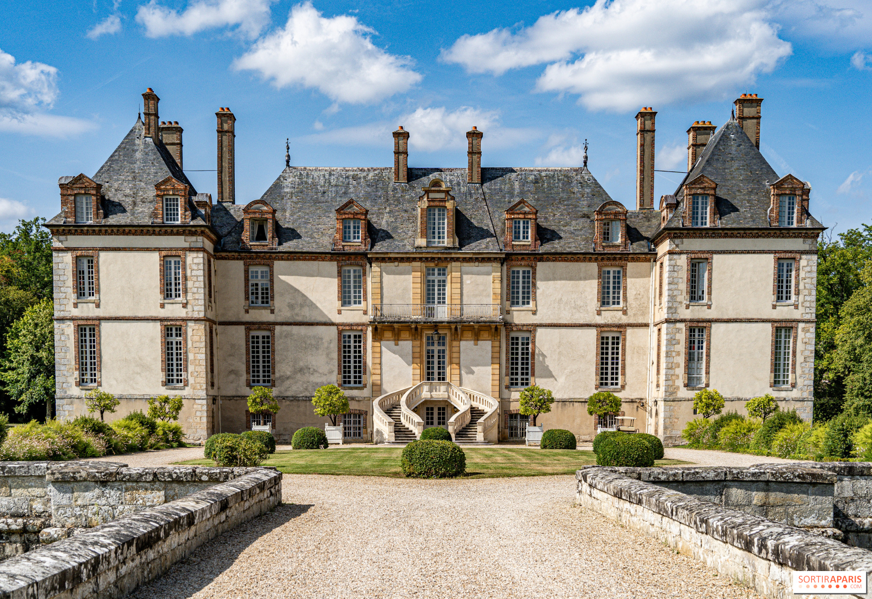 تفسير رؤية القصر في المنام.. بشرى للمتقين والناجحين ونذير من الترف والذنوب