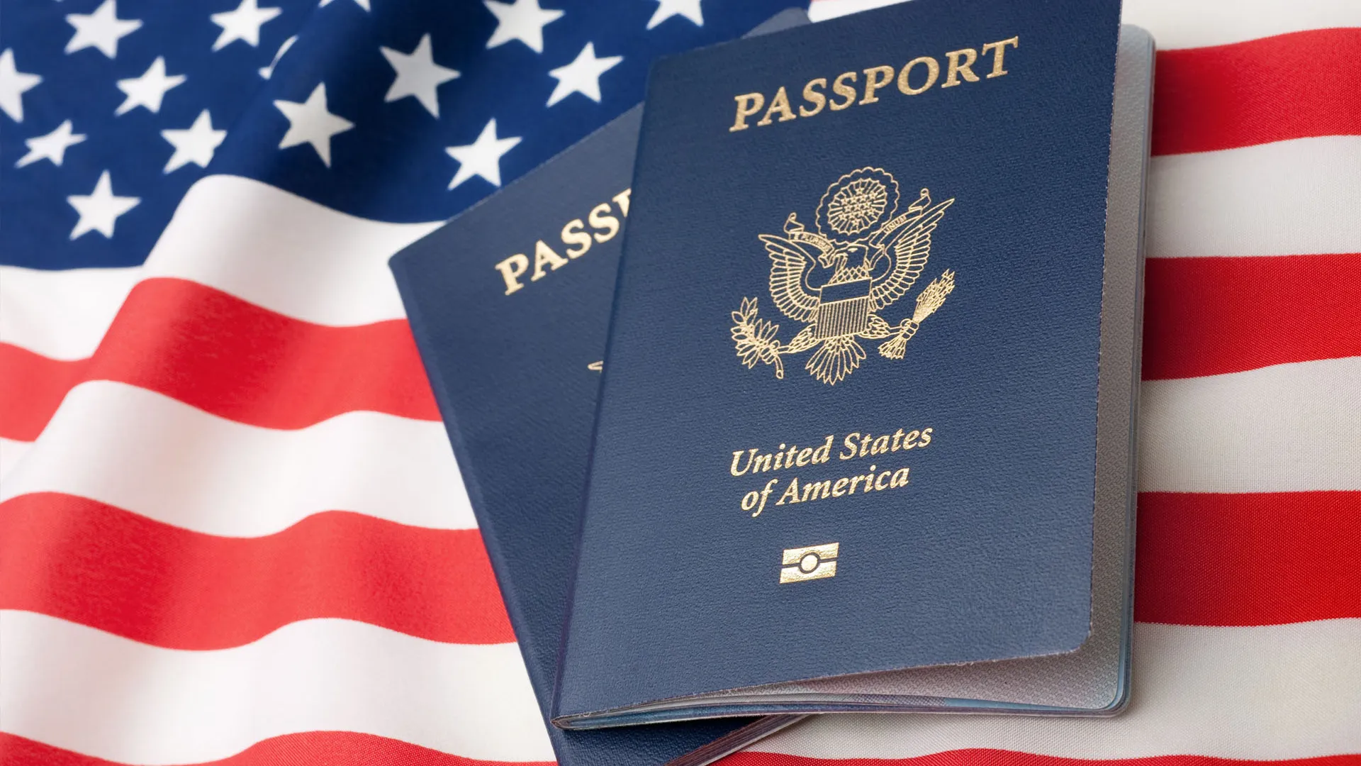 تحذير في أمريكا: حملة لسحب الجنسية في حالات الاحتيال وإخفاء المعلومات