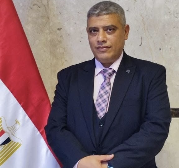 خبرة 25 عامًا تقود الدفة مؤقتًا.. يسري متولي يتولى قيادة الأمانة العامة لاتحاد الغرف التجارية بقرار من أحمد الوكيل