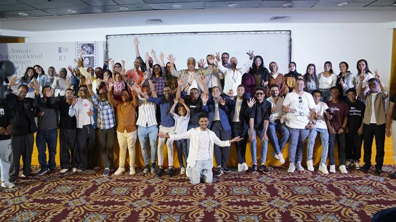 مهرجان أسوان الدولي لأفلام المرأة يختتم دورته العاشرة بإعلان جائزة الجمهور وتكريم أفلام ورش السينما