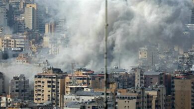 تصعيد عسكري جنوبي لبنان وغارات إسرائيلية وتحذيرات بإخلاء 15 بلدة