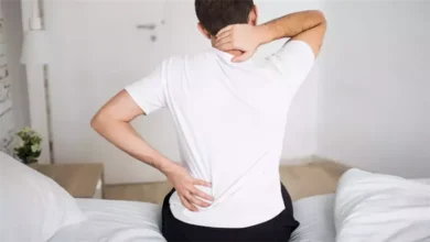 وضعية نوم بسيطة تخلصك من آلام الظهر وتمنحك راحة أفضل