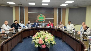 مستثمرو العاشر يناقشون تحديات الصناعة: نقص العمالة والمقنن المائي في صدارة الأزمات