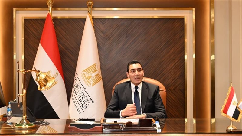 وزير الشباب والرياضة يجري حركة تغييرات موسعة ويطلق خطة لترشيد الطاقة