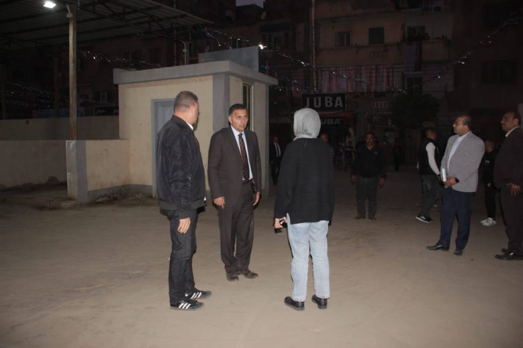 خلال جولة بالقناطر الخيرية.. محافظ القليوبية يدرس نقل الأسواق العشوائية من شارع الحرية إلى السوق الحضاري