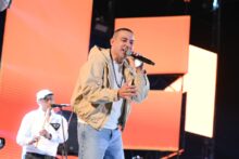 محمد دياب يشعل حفل القاهرة الجديدة بحضور جماهيري كبير