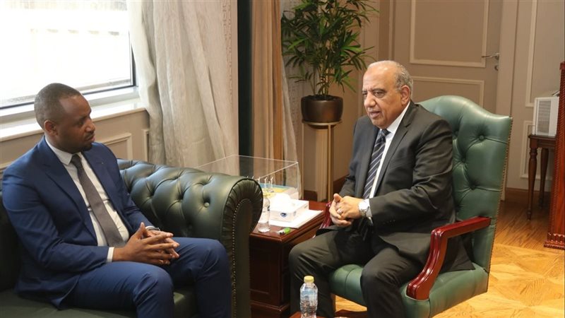 مصر ورواندا تبحثان تعزيز التعاون في الكهرباء والطاقة المتجددة ودعم التكامل الأفريقي