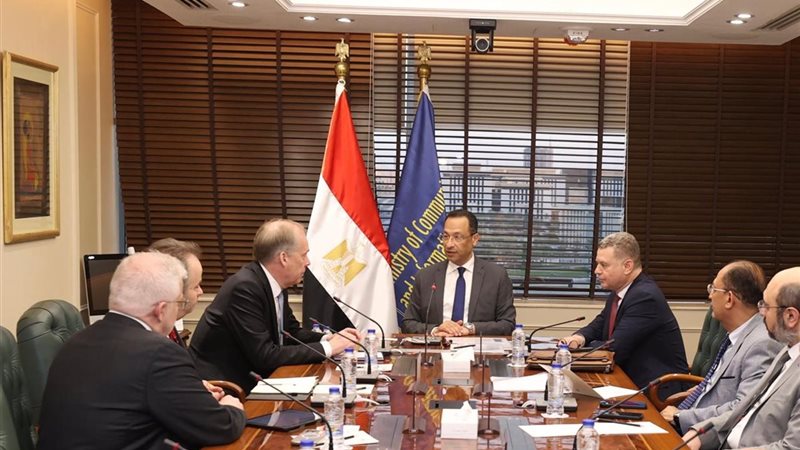 مصر تتجه لتصبح مركزًا إقليميًا للاتصالات.. مباحثات مع نوكيا لإنشاء مركز دعم فني بالقاهرة