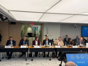 وزير الخارجية: التصعيد بالشرق الأوسط يفرض ضغوطًا على الاقتصاد العالمي