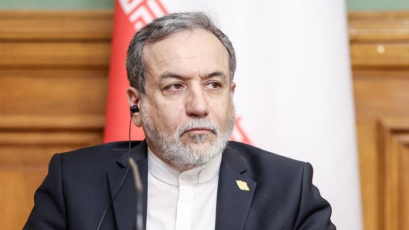تصعيد إيراني أمريكي.. طهران تعلن الجاهزية وواشنطن تستعرض الحصار البحري