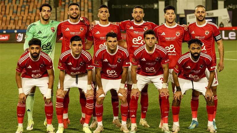 توروب يستعيد تريزيجيه في تشكيل الأهلي أمام المصري بالدوري الممتاز