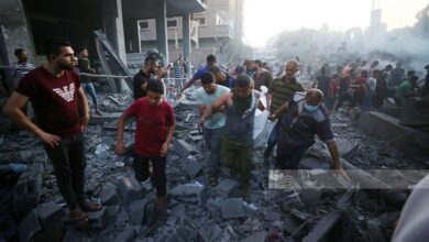استشهاد امرأة وطفلة وإصابة 17 آخرين في غارة إسرائيلية على خان يونس