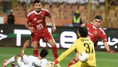 الأهلي يحسم الشوط الأول بثنائية أمام الزمالك في قمة الدوري المصري